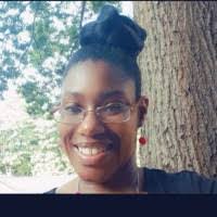 Iris Watts's Instagram, Twitter & Facebook