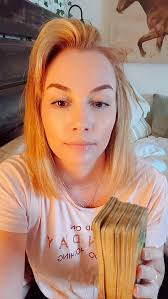 Can we be friends? 🫶💫