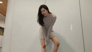 V april 29, 2017 instagram roundup. Sunmi Created A Sexy Look With A Simple Knit Dress On Instagram Inkistyle