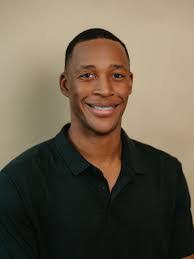 Taylor Nunnally's Instagram, Twitter & Facebook