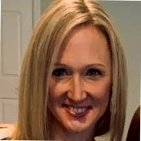 Kellie Lund's Instagram, Twitter & Facebook