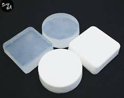 white melt and pour soap base ile ilgili görsel sonucu