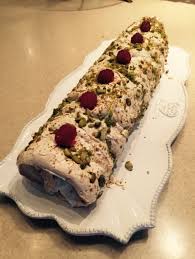 Roule Meringue Aux Framboises Recette I Cook In Guy Demarle Recette Framboise Meringue Mousse Au Chocolat Rapide