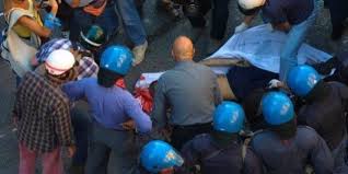 Nel luglio del 2001 vi fu alla fine del summit, si contavano un manifestante morto, carlo giuliani, ucciso da un. Alessandro Sallusti Rinviato A Giudizio Per Diffamazione Di Carlo Giuliani Il Giovane Ucciso Al G8 Di Genova L Huffpost