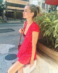 Ana de armas‏подлинная учетная запись @ana_d_armas 17 июл. Ana De Armas Ana D Armas Instagram Photos And Videos Cute Clothes For Women Fashion Short Sleeve Dresses