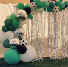 De su pasión por el diseño y el amor por las cosas bellas nace happy party.… 0 shares. Una Comunion Con Un Guino Al Futbol La Fiesta De Olivia