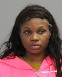 Aviance Woods's Instagram, Twitter & Facebook