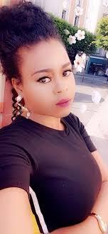 SUCCÈS YA INTERNET ESILAKA HEIN? NGOYA OOOO BAKENDA WAPI OOO? BANINGISA  INTERNET LELO SUCCÈS ESILA 1 CHANTAL BOLA 2. JOSEPHA SHAKO 3. MIJOSÉE LA  REINE