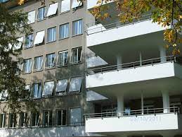 Die frauenfigur symbolisiert die mässigung. Insel Spital Bern Anna Seiler Haus Mapio Net