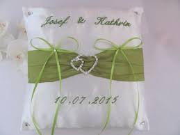 Ringkissen Hochzeit Name Datum Creme Grun Ringkissen Hochzeit Hochzeit Accessoires Ringkissen