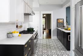 Black granite countertops with white cabinets are considerably increasingly critical than the others when it seeks a modern kitchen design. White Top Cabinets Black Bottom Cabinets Design Ideas