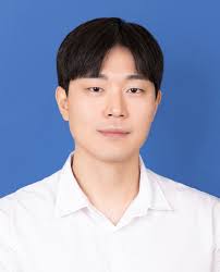 Simon (Hwanwoong) Kang