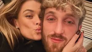 Nina Agdal is PREGNANT! Model expecting first child with fiance Logan Paul  as she debuts bump in sweet snaps : r/Fauxmoi