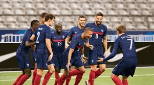 Les hommes de laurent blanc ont pour principal objectif de se qualifier pour la 14 e édition du championnat d'europe de football, qui aura lieu en pologne et en ukraine du 9 juin au 1 er juillet 2012 Le Nouveau Maillot De L Equipe De France De Football Devoile