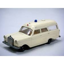 The emergency vehicles arrive only a few minutes later: Siku 233 Mercedes Benz Binz Ambulance Global Diecast Direct