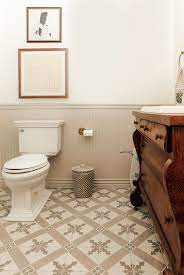 Inspiration for bathroom furniture & accessories, modern vanity units, illuminated mirrors, bathroom wall sconces &. I Can T Pinpoint What S Not Working In Greta S Bathroom Chris Loves Julia