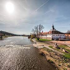 2 možnosti (+500 možností ve vzdálenosti 30 km) zobrazit mapu ». Pozemky Dobrichovice Home Facebook