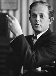 Malcolm Williamson biografía 2022