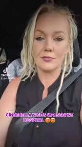 🌟 So.... during this very busy weekend, I met Cinderella at Walsgrave  Hospital to make a surprise visit so we can bring some smiles to the kids 