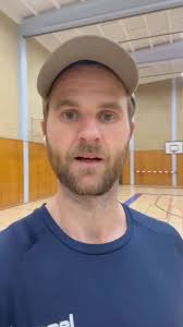 𝗘𝗻 𝗵𝗶𝗹𝘀𝗲𝗻 𝗳𝗿𝗮 𝗕𝗿𝗶𝘇𝘇𝗲 𝘁𝗶𝗹 𝗱𝗶𝗴 𝗼𝗴 𝗮𝗹𝗹𝗲  𝗮𝗻𝗱𝗿𝗲 𝗶 𝗕𝗿𝗼𝘃𝘀𝘁 ⚽️ Mød Brian Mengel Brizze til Brovst Byfest  2024. Lørdag d. 15. Juni fra kl. 12 til 15.00 ⚽️ HUSK DIN BOLD, hvis du  skal lære seje tricks ⚽️ Mød ...