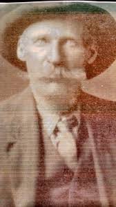 Pitt's father and mother, William Alvin Pitt and Jane Etta Hillhouse, met  at Oklahoma Baptist University and married in 1962.