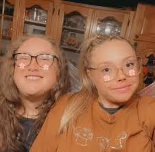 This was in response to the video I made yesterday defending the woman who  showed what she ate from 8-5