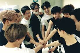 Exo Creepin In My Heart Exo Ot9 Photos 1 Exo Xiumin Suho Lay Tons of awesome exo ot9 wallpapers to download for free. exo ot9 photos