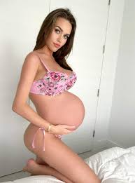 Laura Muller - nude pregnant with bra Unrated
