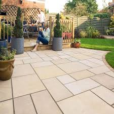 Pin By Jen Findlay On Garden Patio Garden Design Garden Paving Backyard Landscaping Designs
