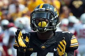 Iowa Hawkeyes Vs Iowa State Cyclones Start Time Tv Coverage How To Watch Online Odds Iowa Hawkeyes Iowa Hawkeye Football Iowa State Football