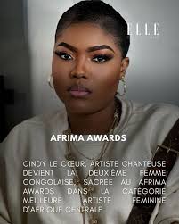 fashionthursday La vie en bleu ! Le bleu, cette couleur qui inspire la  sérénité et l'élégance, s'adapte à toutes les occasions. Que ce soit pour  le travail, un cocktail ou une sortie