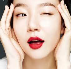 Những thắc mắc về phẫu thuật môi trái tim mỏng