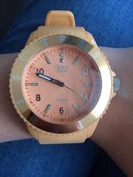 Tresor Paris Diamond Rubber Coral Watch BN Never Worn