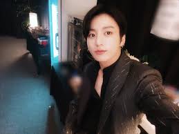 bts jungkook shares photo without