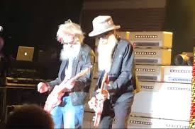 Dusty hill, left, with zz top in the 1970s. Kqlvdyepah80zm