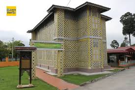 Il palazzo reale iskandariah si trova a kuala kangsar, nel perak. Masjid Ihsaniah Iskandariah Padang Rengas Perak