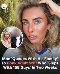 The adult star's stunts are going viral 😳