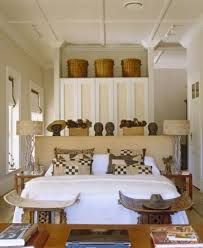 Der Verspielte Charme Vom Hocker Aus Holz Im Afrikanischen Stil Innenarchitektur Inneneinrichtung Und Wohnzimmer Design