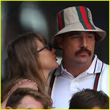 Antony Starr Jokingly Pushes Chace Crawford Out of Cast Photo at 'The Boys'  Paris Premiere: Photo 4763605