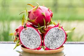 Menyegarkan dan membantu meningkatkan daya tahan tubuh. Manfaat Buah Naga Selamat Untuk Dimakan Apa Yang Perlu Anda Tahu