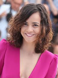 Film fast and furious 9 akan dirilis pada 19 april 2019, sedangkan fast and furious 10 akan dirilis pada tanggal 2 april 2021. Alice Braga Allocine