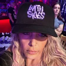 How to rescue a dog in need of urgent help?