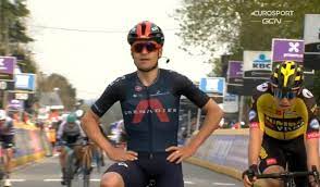 Jun 21, 2021 · tom pidcock breaks collarbone as pictures show wrecked bike from training crash the brit was due to start the tour de suisse but instead has undergone surgery in girona by alex ballinger • 2021. Tom Pidcock Breaks Collarbone In Training Crash Road Cc