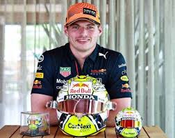 It's definitely not the first time he does. Who Is Max Verstappen Girlfriend Kelly Piquet How Do They Meet