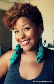 Many Natural People Are Starting To Get Their Hair Dyed Different Colors Is This A New Trend For Nat Natural Hair Styles Hair Styles Short Natural Hair Styles