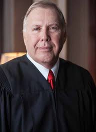 Pansexual woman's journey empowers her to help others