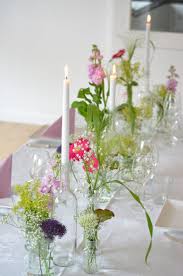 Tischdeko Fur Den Abiball Selber Machen Eine Einfache Deko Diy Idee Fur Die Abschlussfeier Und Andere Festlichkeiten Abschlussfeier Abschluss Diy Diy Deko Ideen