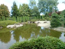 Traditionell soll der japanische garten ein ort der ruhe und beschaulichkeit sein. Japanischer Garten Bonn Rheinaue Mapio Net