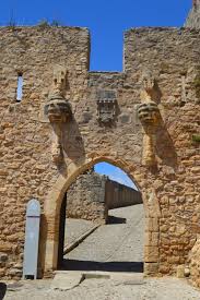 Consultez sur tripadvisor 9 555 avis de voyageurs et trouvez des conseils sur les endroits où sortir, manger et dormir à torres vedras, district de lisbonne. Castelo De Torres Vedras Rota Historica Das Linhas De Torres