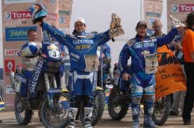 Transport minister mario meoni attended a series of meetings in rosario with president alberto fernández earlier yesterday. Inthisyear2005 Good Fortune And Tragedy At The Dakar Rally Ktm Blog